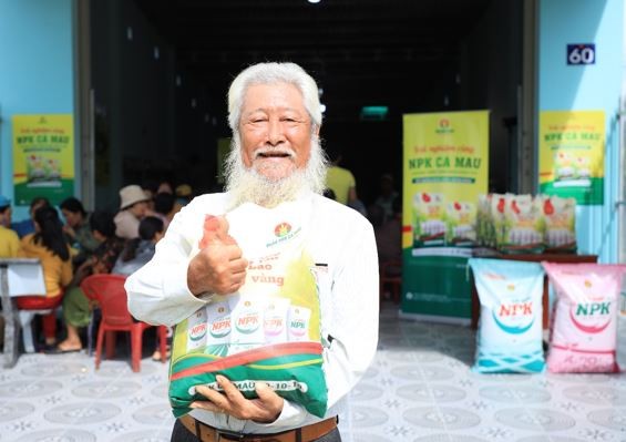 Các dòng sản phẩm NPK Cà Mau đã được nhiều bà con nông dân biết đến và tin dùng.