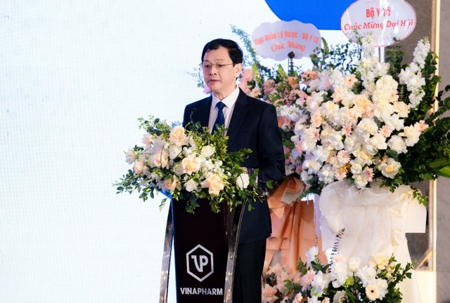 PGS.TS.BSCKII. Thứ trưởng Bộ Y tế Nguyễn Tri Thức phát biểu chỉ đạo tại Đại hội