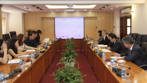 Toàn cảnh buổi làm việc.