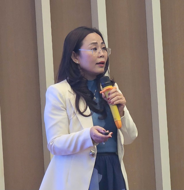 Bà Huỳnh Thị Mỹ chia sẻ trong một hội thảo gần đây.