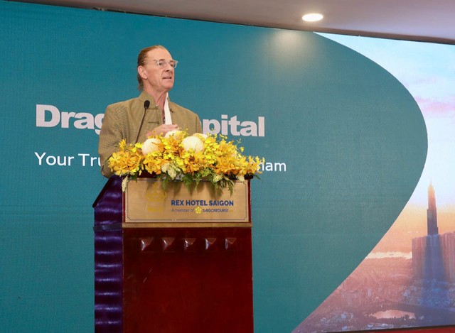 Ông Dominic Scriven, Chủ tịch Dragon Capital chia sẻ.