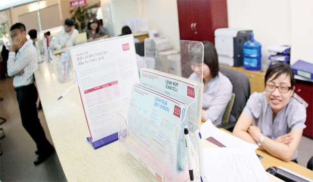 Bốn điểm "ngược đời" của TTCK Việt Nam ảnh 1