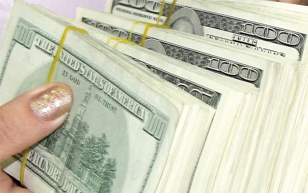 Ngạc nhiên vay ngoại tệ giảm dịp cuối năm ảnh 1