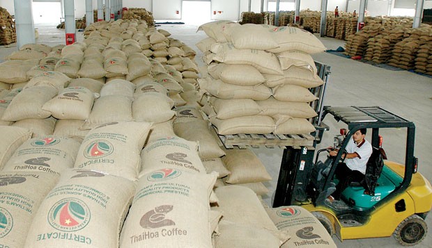 Đại gia bán thân trả nợ ảnh 1