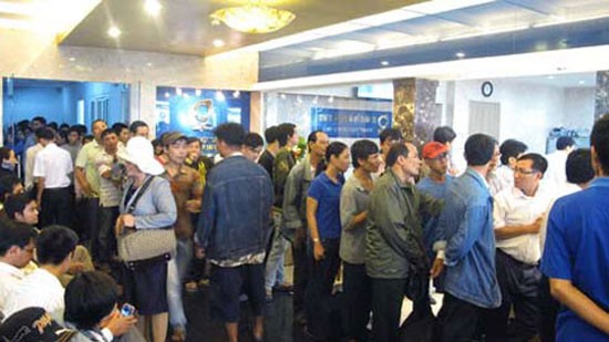 "Kiếm đậm" với mác bình ổn giá vàng ảnh 2