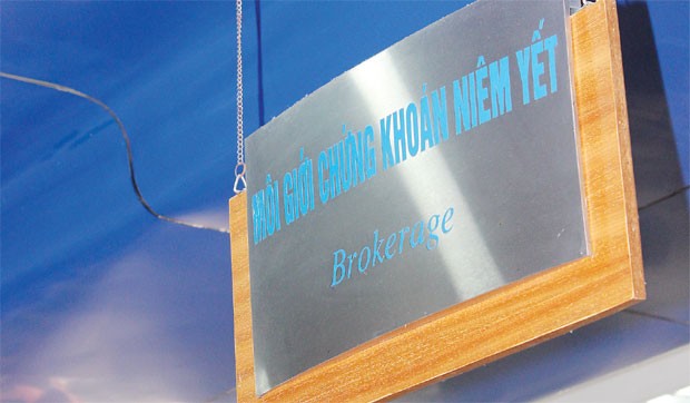 Không hạ chuẩn thi chứng chỉ hành nghề chứng khoán ảnh 1 Không hạ chuẩn thi chứng chỉ hành nghề chứng khoán ảnh 1