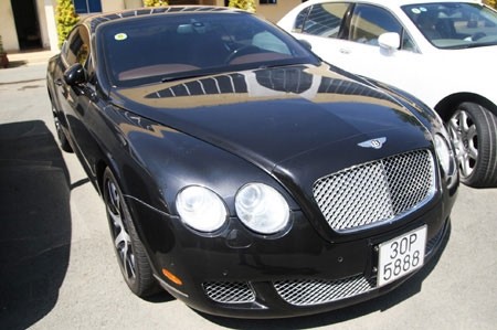 Đại gia bỏ siêu xe thoát thân ảnh 2