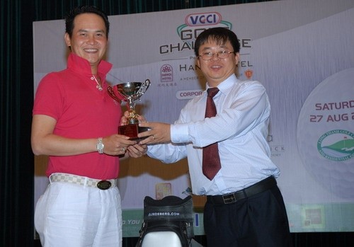 Thiếu gia lao đao vì hàng "nóng" ảnh 3