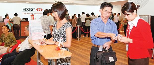Ngân hàng ngoại và chiến lược “địa phương hóa” ảnh 1
