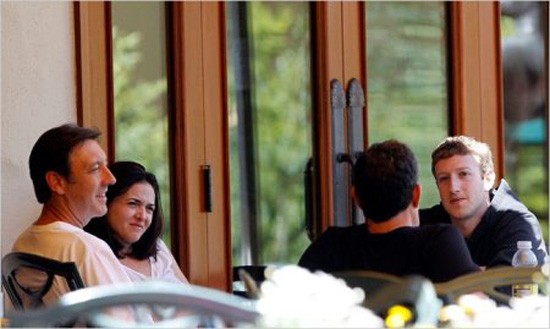 Bóng hồng quyền lực nhất Facebook ảnh 5