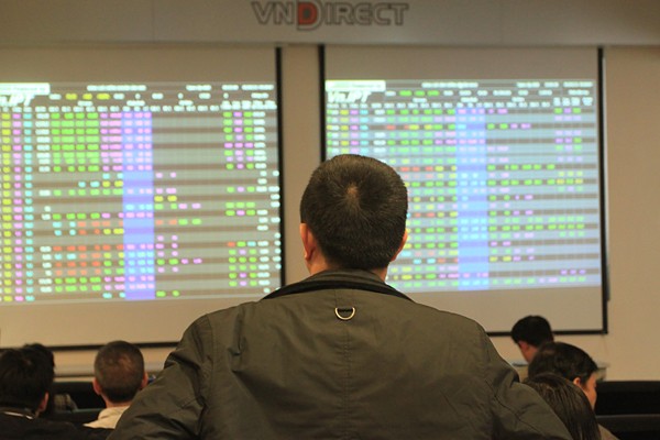 Phóng sự ảnh: Ngày đầu tiên "ăn, ngủ, chơi" cùng chứng khoán ảnh 3 Phóng sự ảnh: Ngày đầu tiên "ăn, ngủ, chơi" cùng chứng khoán ảnh 3