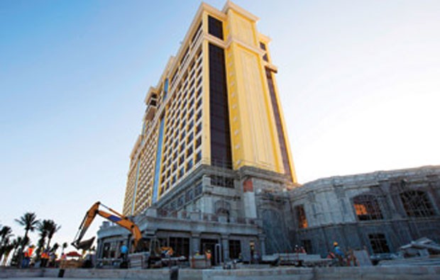 Canh bạc ở Hồ Tràm ảnh 1