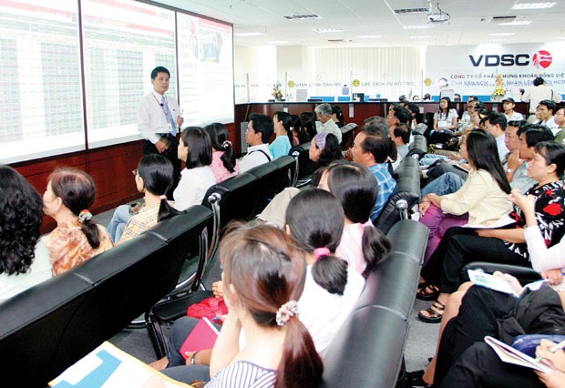 “Làm mới”  chương trình đào tạo chứng khoán ảnh 1