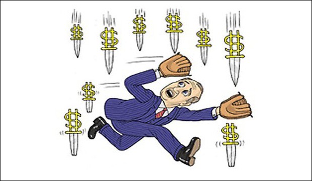 Không nên tìm cách bắt dao rơi  ảnh 1 Không nên tìm cách bắt dao rơi  ảnh 1