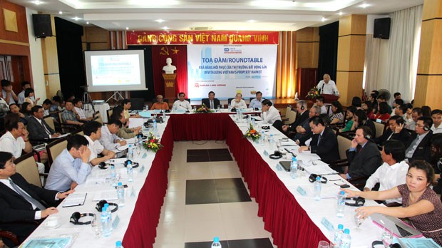 Phải giúp thị trường BĐS “vỗ bằng hai tay” ảnh 1