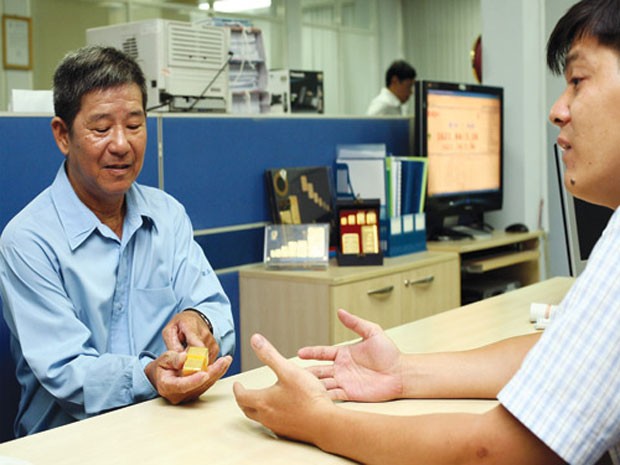 Vàng méo “chết cứng” ảnh 1