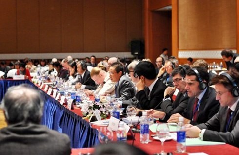 Nhà đầu tư nước ngoài chất vấn trực tiếp Chính phủ ảnh 1 Nhà đầu tư nước ngoài chất vấn trực tiếp Chính phủ ảnh 1