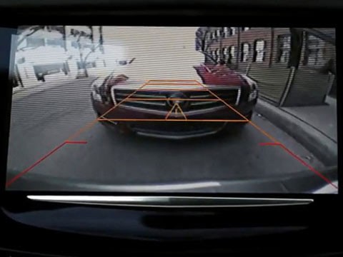 Mua 2 chỗ đậu xe, tốn hơn sắm siêu xe ảnh 1