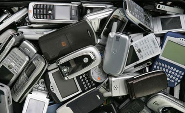 Cấm nhập khẩu điện thoại, máy tính bảng cũ từ 1/9 ảnh 1