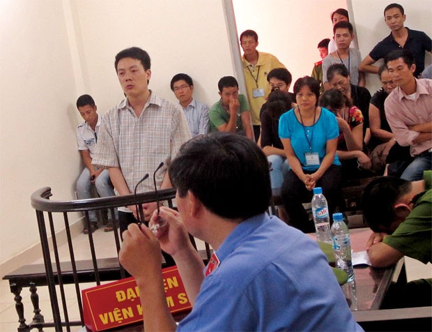 Cán bộ địa chính lừa “chạy” sổ đỏ ảnh 1 Cán bộ địa chính lừa “chạy” sổ đỏ ảnh 1