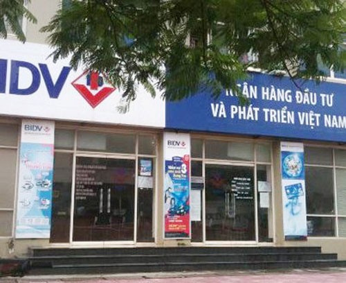 Ngân hàng BIDV bị "khủng bố" bằng chất thải ảnh 1