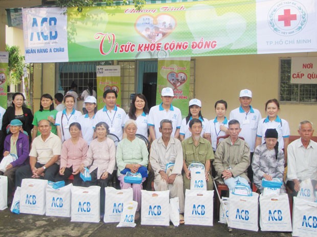 ACB hướng tới hoạt động vì cộng đồng ảnh 1