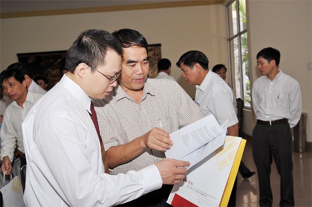 Lãnh đạo lương khủng, do cơ chế ảnh 1 Lãnh đạo lương khủng, do cơ chế ảnh 1