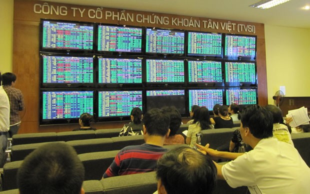 Dòng tiền đón “sóng” ETF ảnh 1