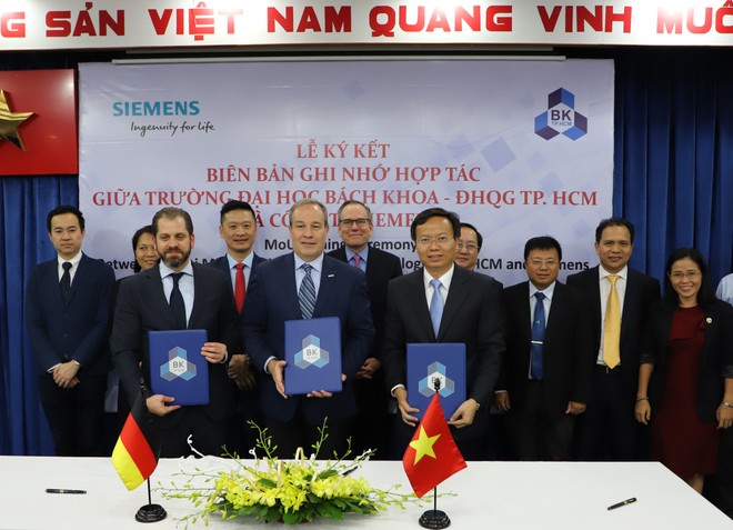 Siemens hỗ trợ Đại học Bách khoa TP.HCM phát triển phòng thí nghiệm công nghiệp 4.0