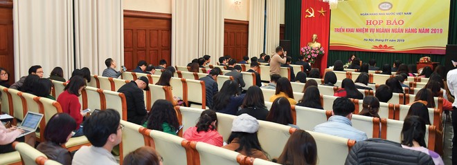 Tăng trưởng tín dụng 2018 chỉ 14%, ai cũng thấy bất ngờ! ảnh 2