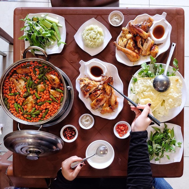 Rủ nhau đến 5 tiệm lẩu gà ngày TP.HCM mát trời ảnh 3
