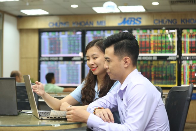 Nóng bỏng cuộc đua thị phần trong Top 20 công ty chứng khoán