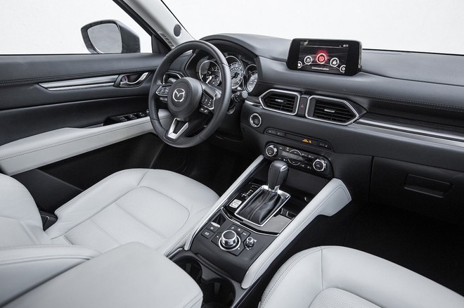 Nội thất Mazda CX-5 2017 đánh bại xe sang Lexus ảnh 6