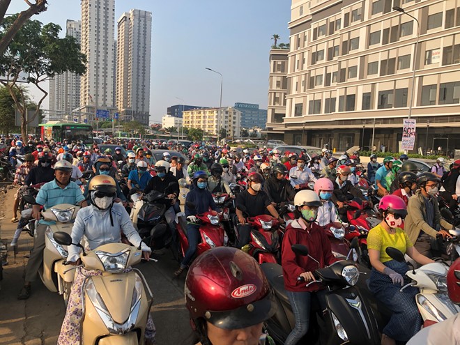 Cầu Kênh Tẻ còn kẹt xe khoảng 4 tháng nữa ảnh 2