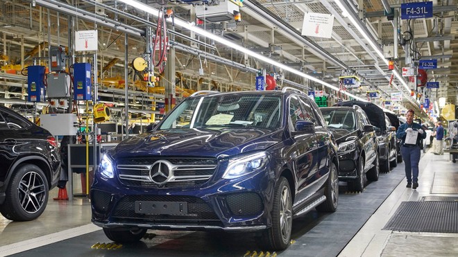 Tesla sắp phải dè chừng Mercedes ảnh 1