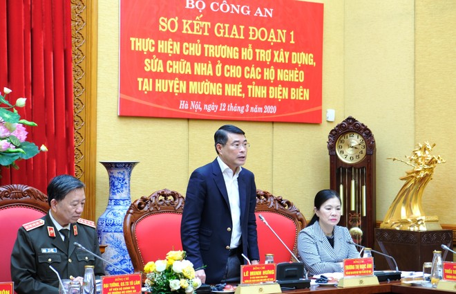 Vietcombank trao 10 tỷ đồng hỗ trợ kinh phí xây dựng, sửa chữa nhà ở cho 200 hộ nghèo tại huyện Mường Nhé, tỉnh Điện Biên ảnh 2
