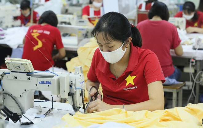 Doanh nghiệp lên kế hoạch “sống chung với Covid-19”