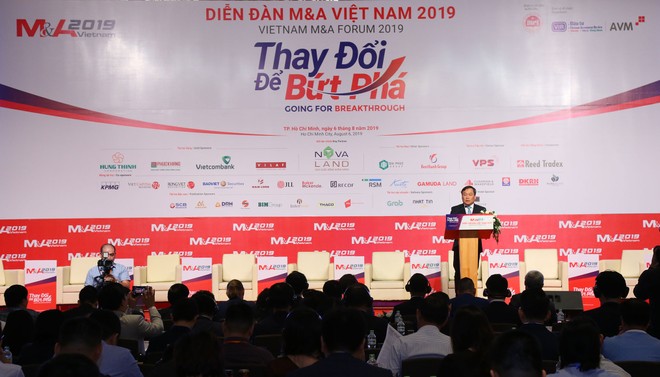 Ông Vũ Đại Thắng, Ủy viên Dự khuyết Ban chấp hành Trung ương Đảng, Thứ trưởng Bộ Kế hoạch và Đầu tư phát biểu tại Diễn đàn.