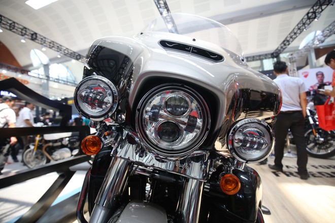 Môtô khủng giá 2,1 tỷ đồng tại Auto Expo 2018 ảnh 8