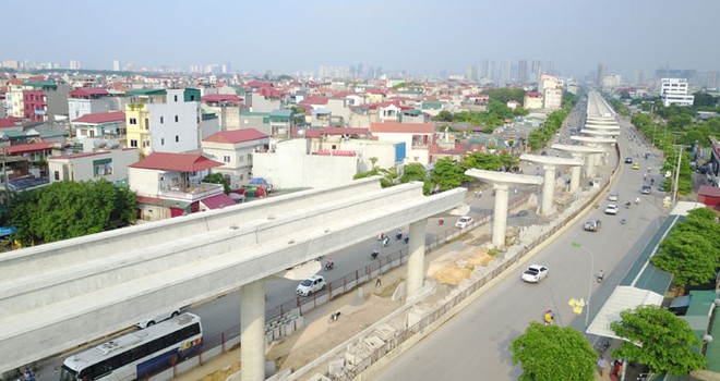 Chủ tịch UBND thành phố Hà Nội Nguyễn Đức Chung yêu cầu chủ đầu tư và các đơn vị liên quan hoàn thành giải phóng mặt bằng Dự án đường sắt đô thị đoạn Nhổn – Ga Hà Nội trong tháng 12/2019.
