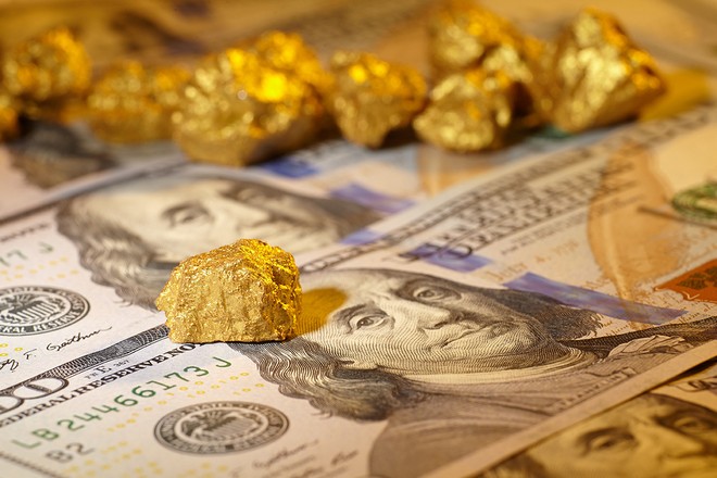 Giá vàng hôm nay ngày 1/9: Vàng suy yếu khi đồng USD phục hồi mạnh