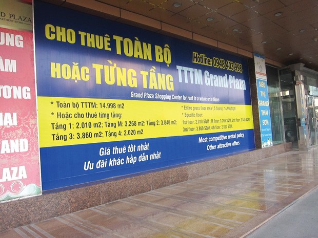 Ngày Tết buồn tại các trung tâm thương mại