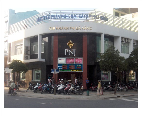 Lợi nhuận từ kinh doanh nữ trang của PNJ tăng 38%