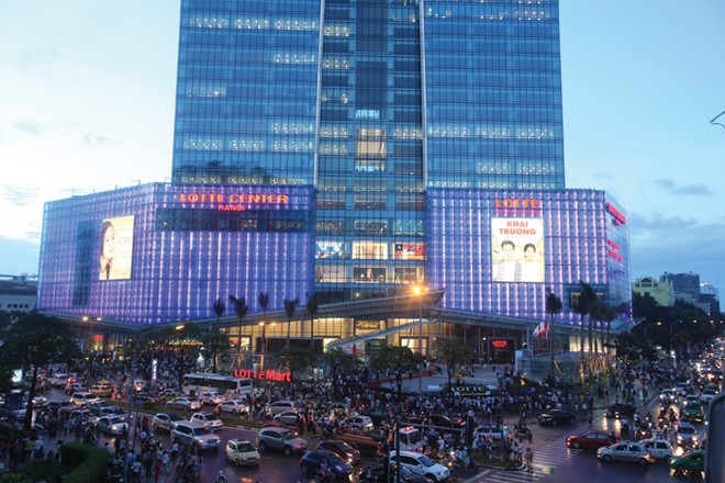Lotte Center vừa được khai trương hôm 2/9 vừa qua - Ảnh: Hoài Nam