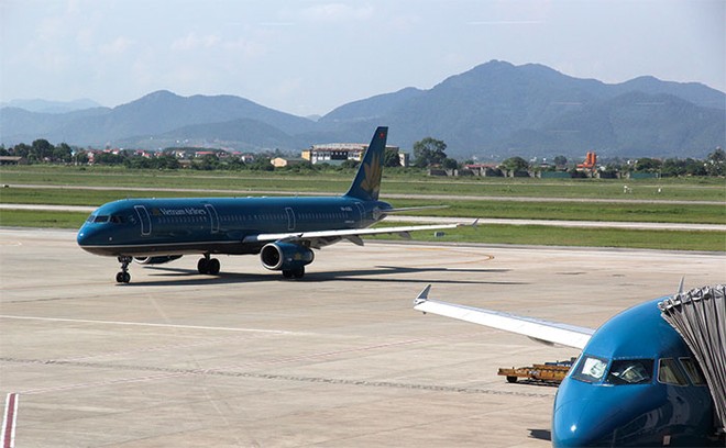 Năm 2015, năm đầu sau cổ phần hóa, 
Vietnam Airlines chấp nhận đi lùi