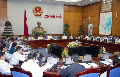 Chính phủ họp phiên thường kỳ tháng 5/2015