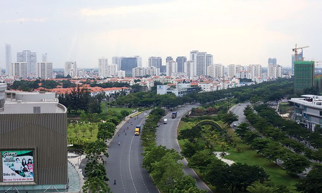 Những ngày nắng chang chang, người ta mới thực sự thấy quý những mảng xanh - Ảnh: Lê Toàn