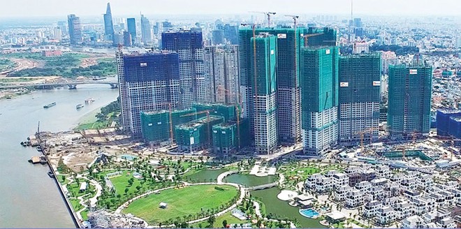 Coteccons liên tục trúng thầu các công trình lớn, trong đó có 
dự án Landmark 81 thuộc quần thể Vinhomes Central Park