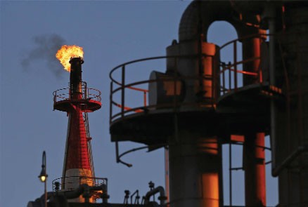 OPEC hiện vẫn chưa có động thái cụ thể trong việc cắt giảm sản lượng dầu mỏ