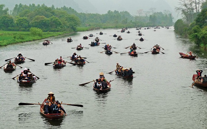 Xuân về trẩy hội chùa Hương